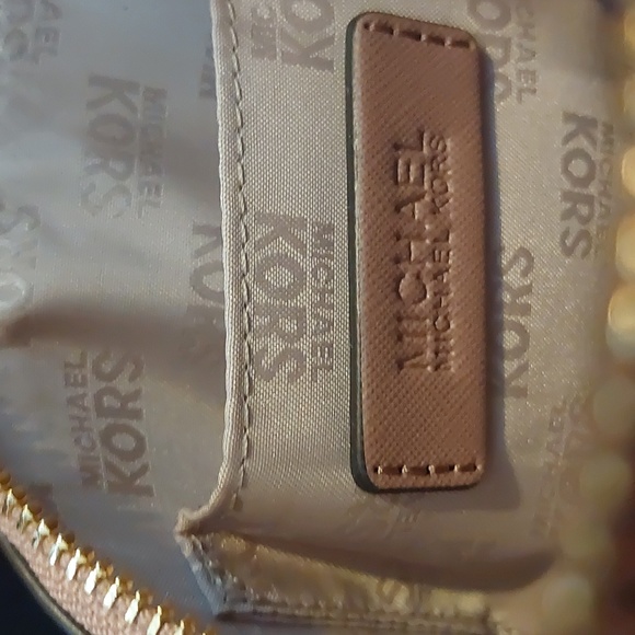 Michael Kors Travel Bag - Picture 7 of 15